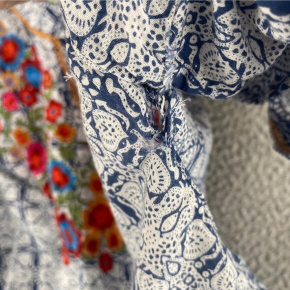 Ivy Jane Top Womens Small Medium Blue Floral Embroidered Short Tiered Sleeves - Picture 6 of 9